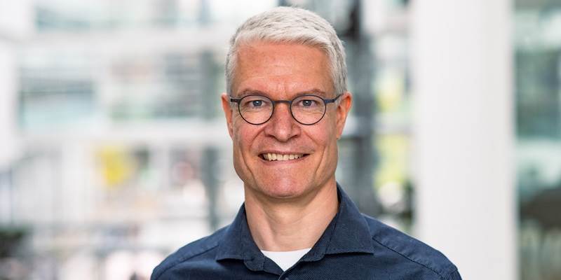 Professorportræt: Rasmus Ejlers Møgelberg skaber nye matematiske verdener